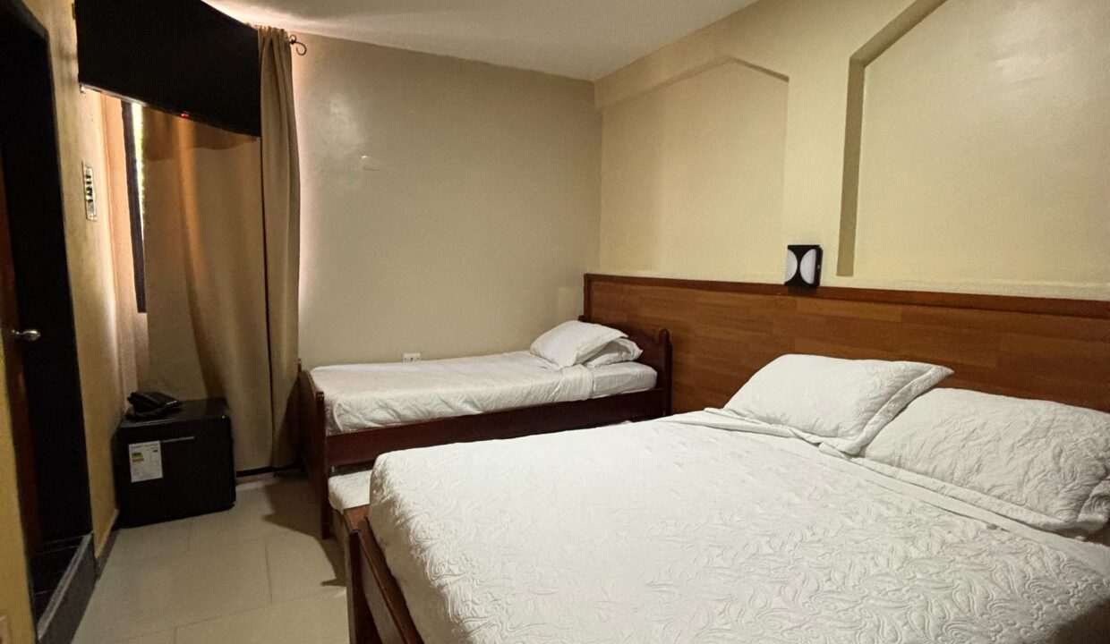 WhatsApp Image 2025-04-01 at 9.00.44 PM (5)